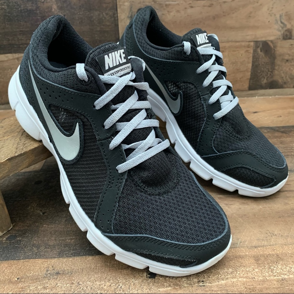 Nike Flex Experience RN 2 Women’s Sz 7